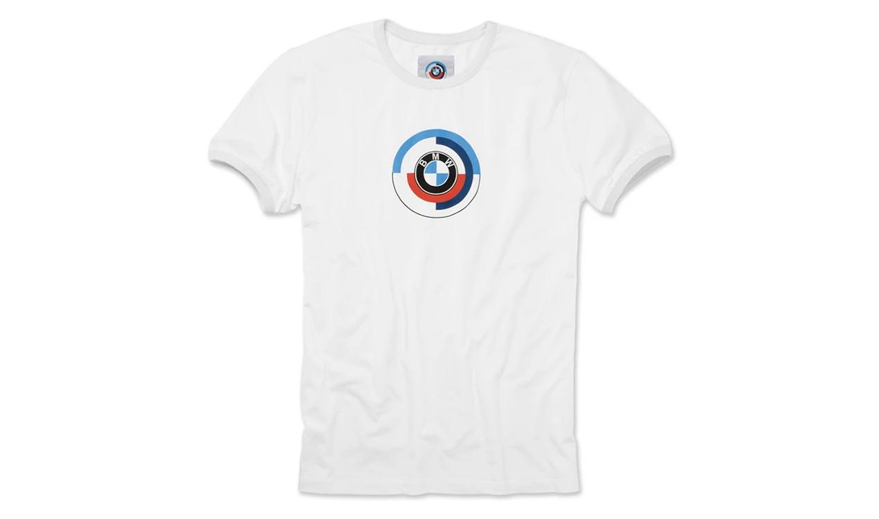 https://cdn.leebmann24.com/products/4/b/4/0/4b402c4f73a698d3f5f4ebe888249034b4b1be52_bmw_motorsport_t_shirt_herren_heritage_white_xs_80142445938_1.png