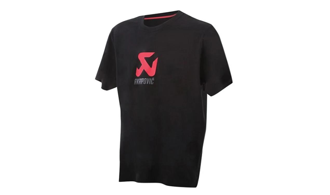 https://cdn.leebmann24.com/products/5/2/3/5/52350fdb8785644dbf1d7c99d09c399aac25c637_akrapovic_t_shirt_logo_herren_akr_801206.jpg