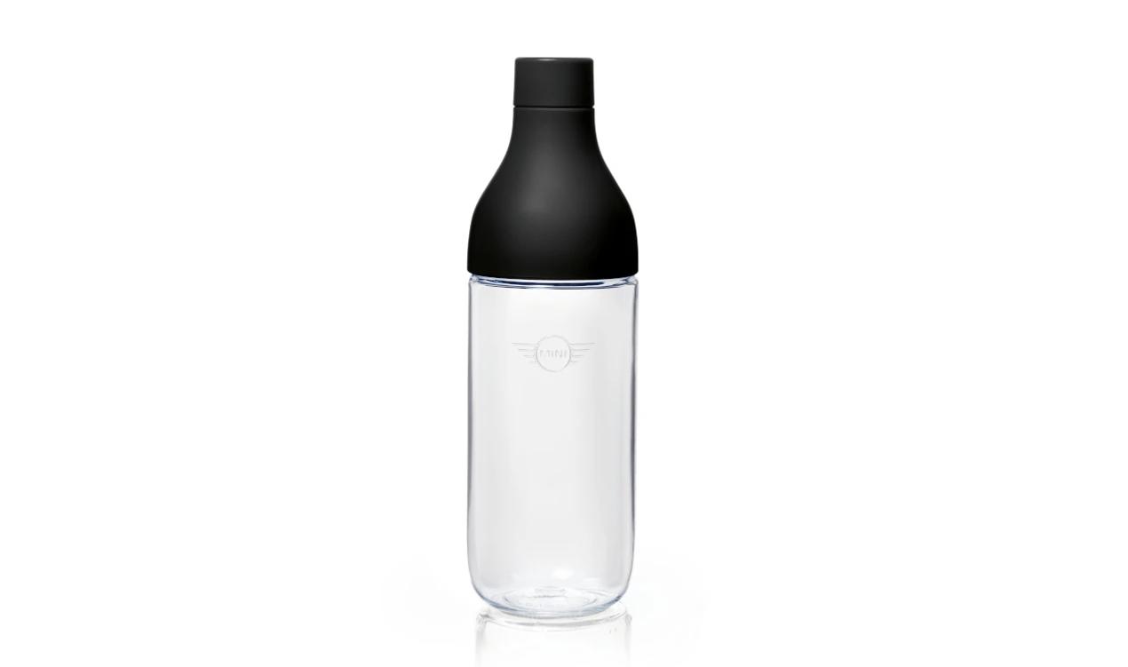 https://cdn.leebmann24.com/products/6/b/d/0/6bd03c1bac9999dad9eeb64a466e6b37a988364b__mini_colour_block_water_bottle_schwarz_80285B32112_2.jpg