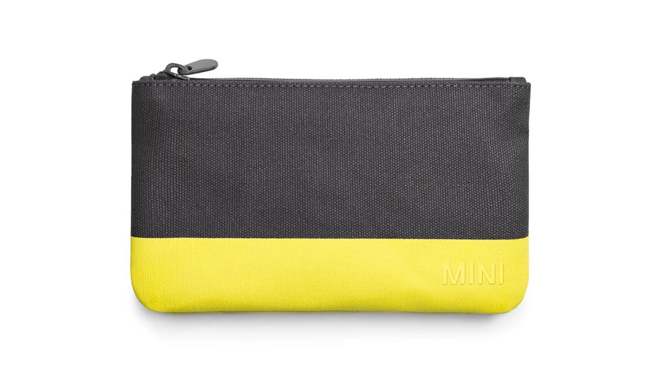 https://cdn.leebmann24.com/products/9/c/a/e/9cae8872946551fd7a07adbcf97fb54a9ae5a094_mini_pouch_small_colour_block_grey_lemon_80212445658_1.png