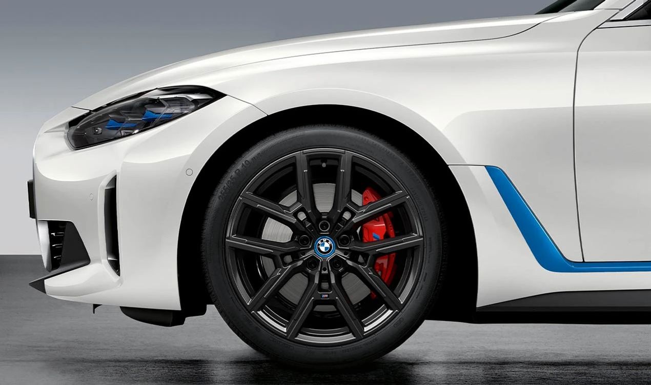 プリウスα G's 9インチナビ用FITTING KIT08606-47020